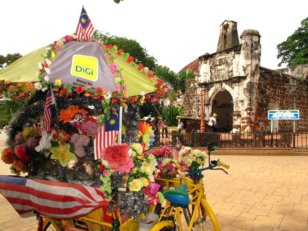 Hallmark Leisure Hotel Malacca Extérieur photo