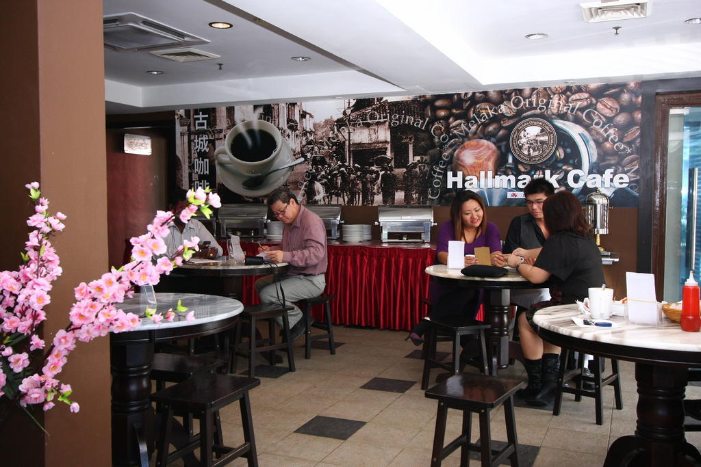 Hallmark Leisure Hotel Malacca Extérieur photo