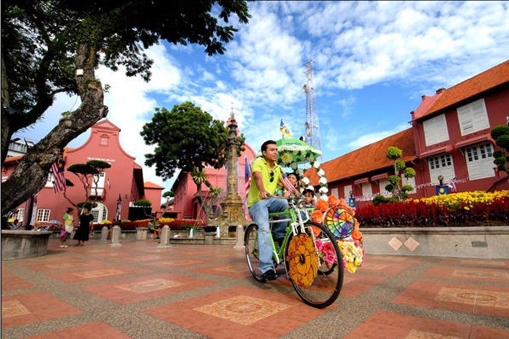 Hallmark Leisure Hotel Malacca Extérieur photo